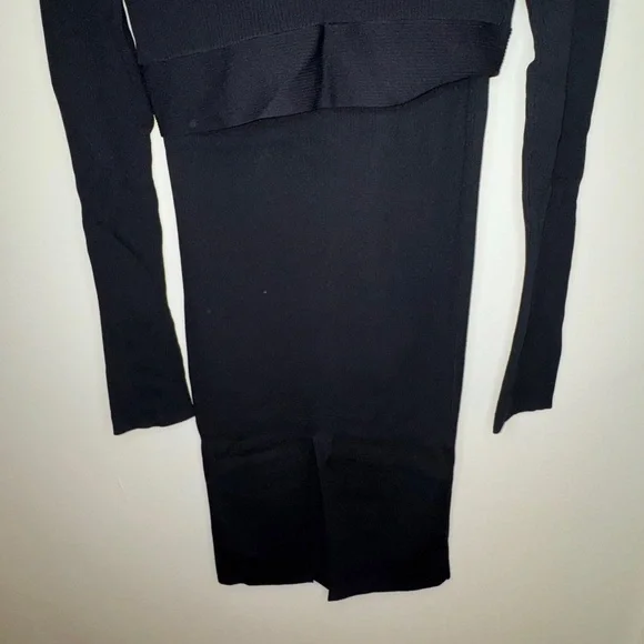 Meshki Black V-Neck Long Sleeve Top - Picture 4 of 5